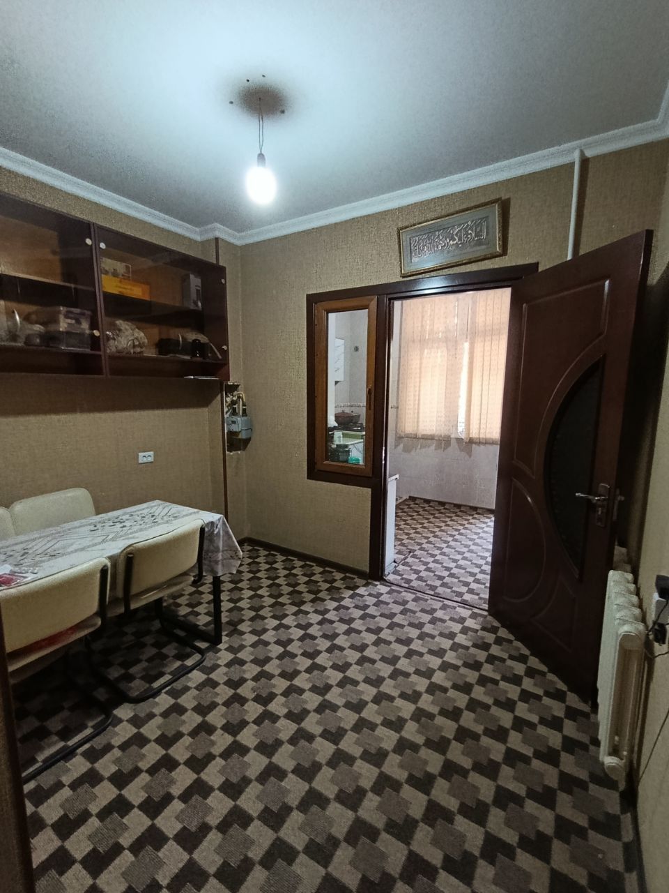 Продаю 2-х комнатную квартиру на Сергели 6, 2 с/у, лифтовая