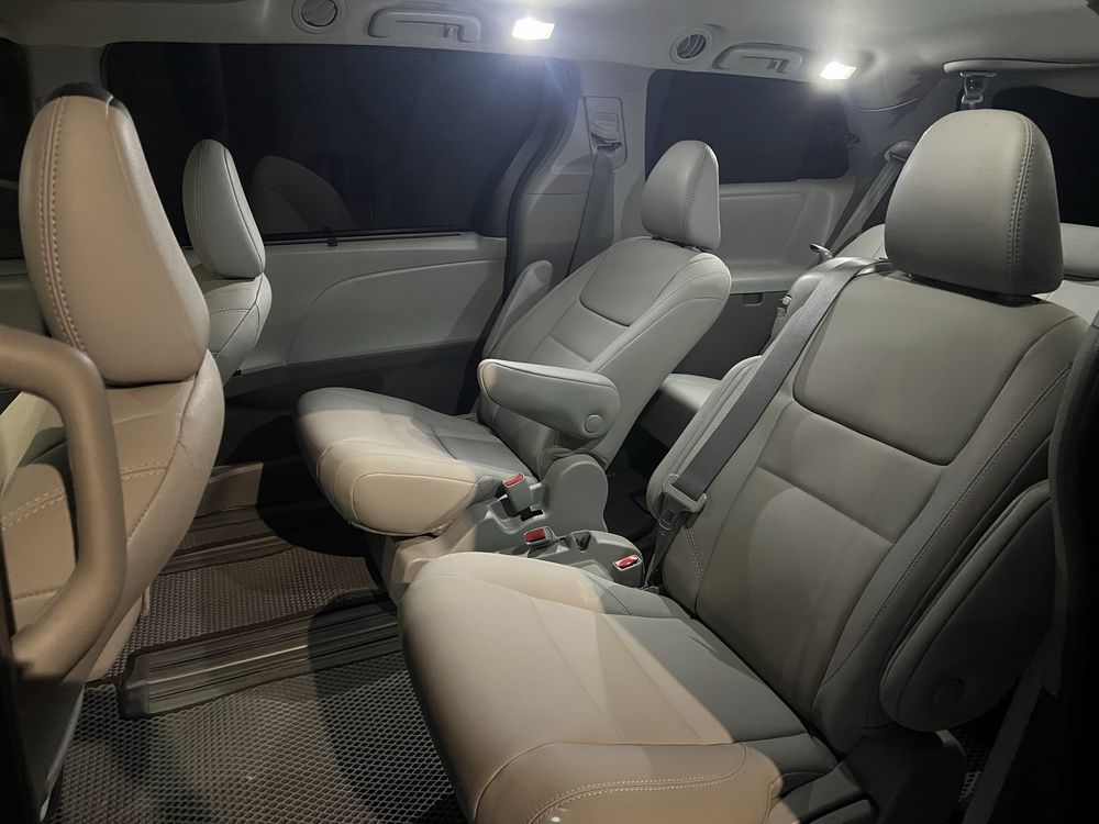 Toyota sienna 2018 srochno sotiladi