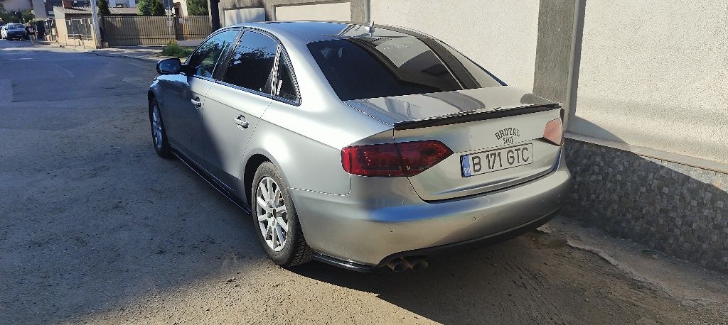 Audi A4 b8 2012 2.0tdi 143cp accept schimburi.