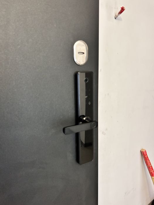 Продажа и установка умных замков