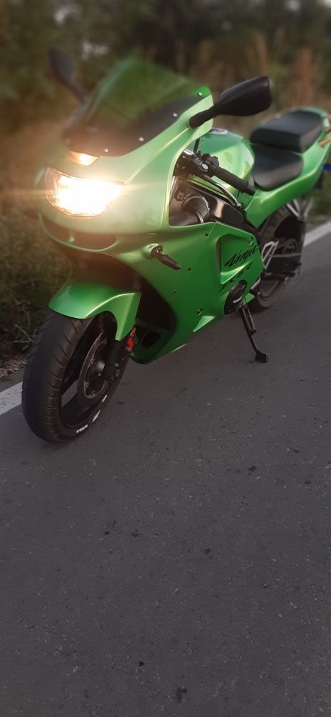 Kawasaki ninja zx6r