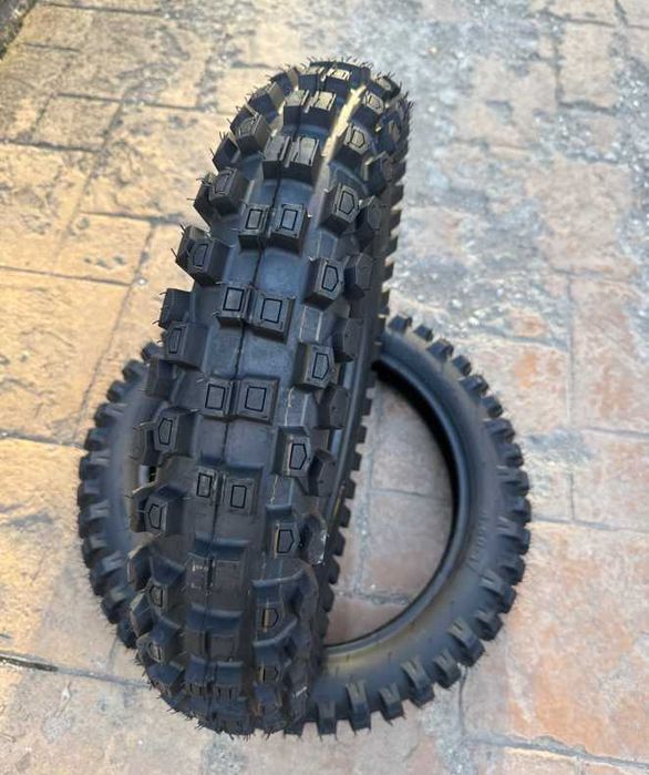 Ендуро гума 4.60-17 цола подходяща за черен път