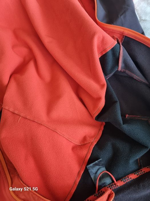 Ветровка ADIDAS запазена !