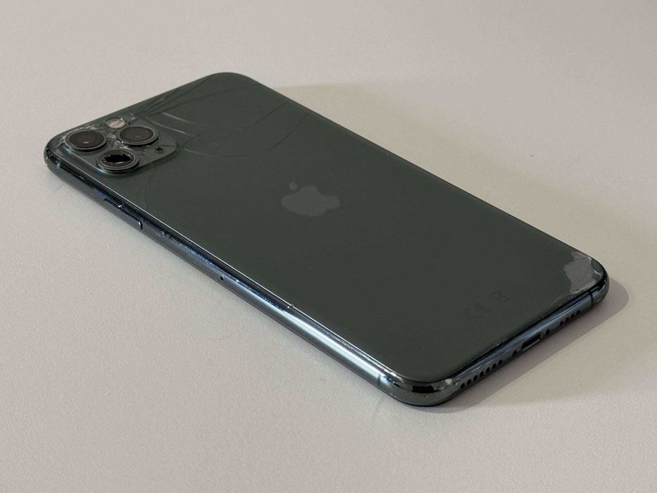 Бартер! iPhone 11 Pro Max Midnight Green (Зелен)