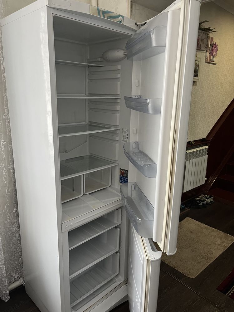 Продается холодильник бу