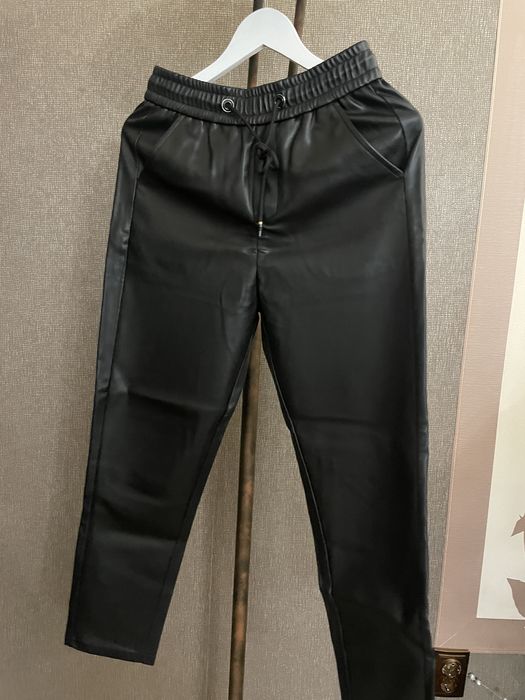 Кожен панталон