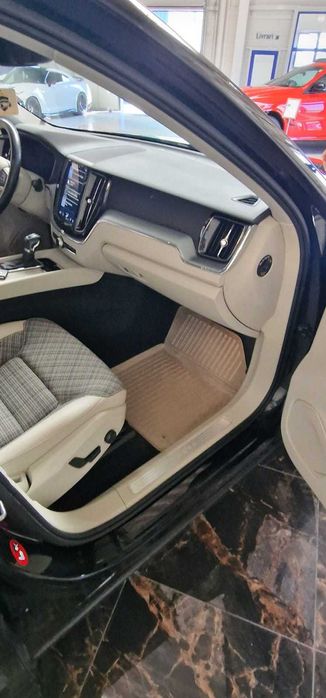 Volvo xc 60 model 2018 momentum