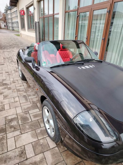 Fiat Barchetta Mașina arată și funcționează foarte bine