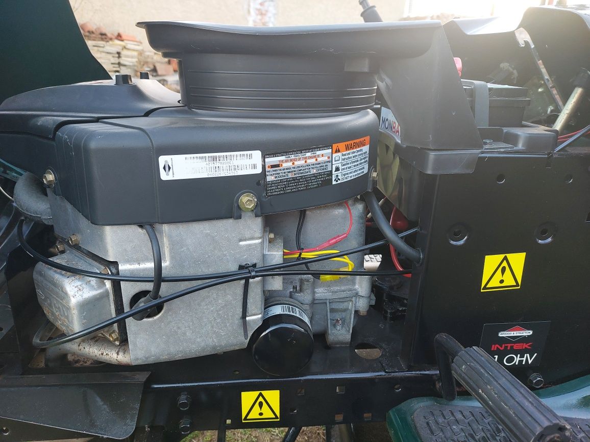 Тракторна косачка Briggs stratton 21 коня