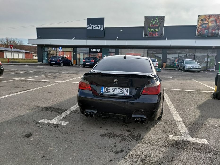 Când BMW seria 5 e60
An fabricație 2005
Motor 2.5 d 177 cp
Pachet M
J