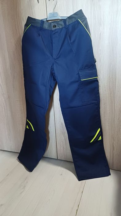 Pantaloni de lucru