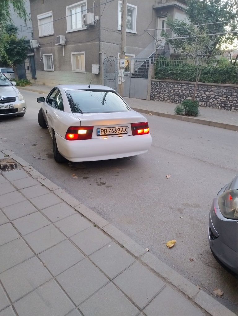 Опел Калибра купе
