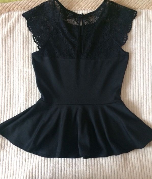 Bluza cu dantela