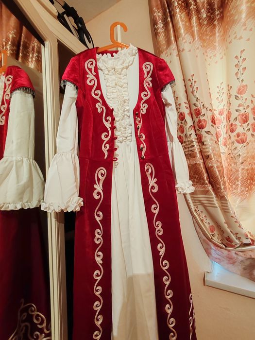 Платья очень низкая цена