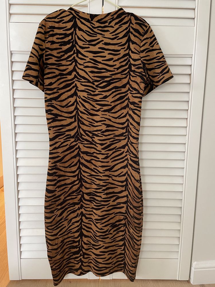 Rochie H&M divided animal print, marime xs / 34