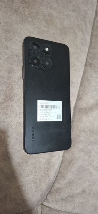 Honor X6a 128gb.