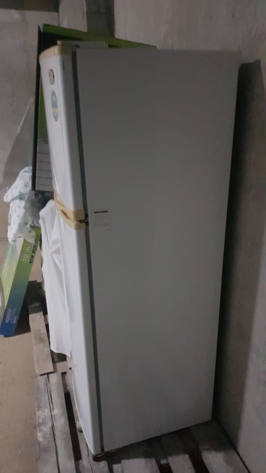 LG Холодильник в хорошем сост.