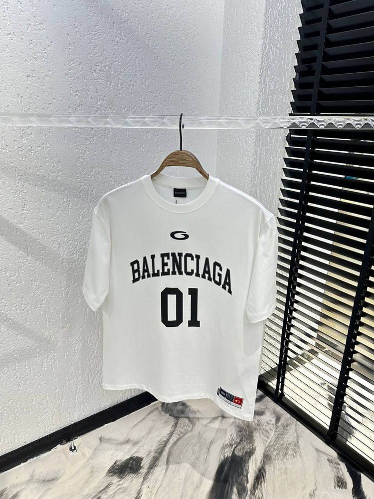 Tricou Balenciaga Unisex- New Model | calitate PREMIUM | material gros
