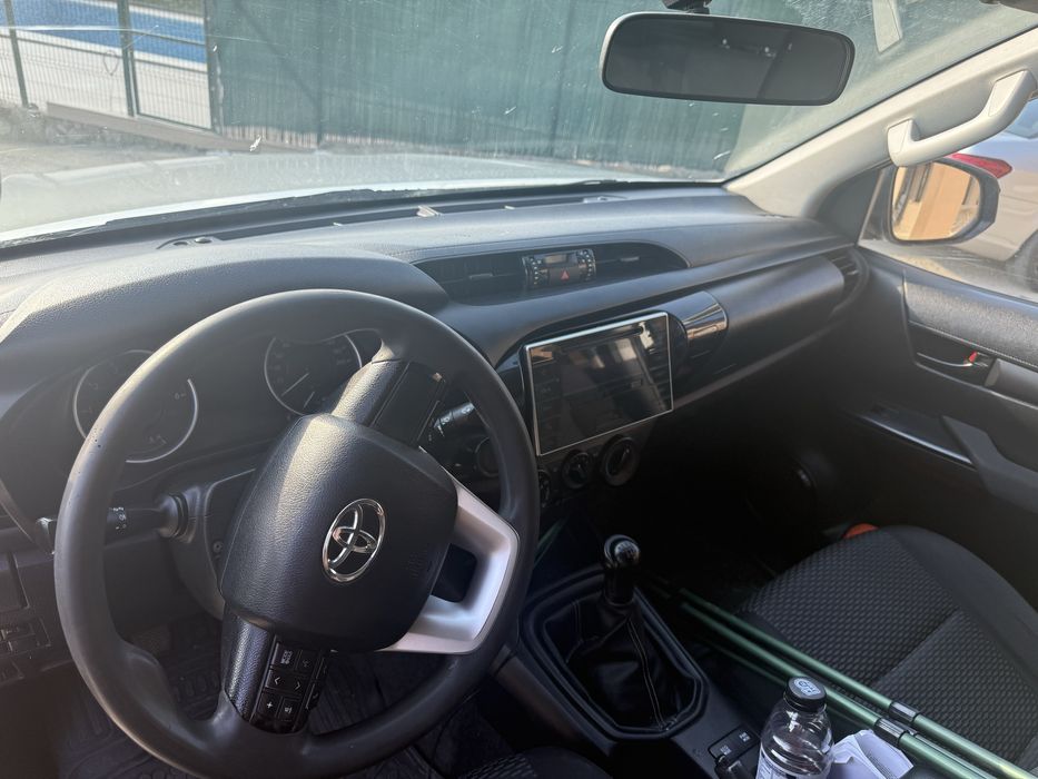 Vand Toyota Hilux