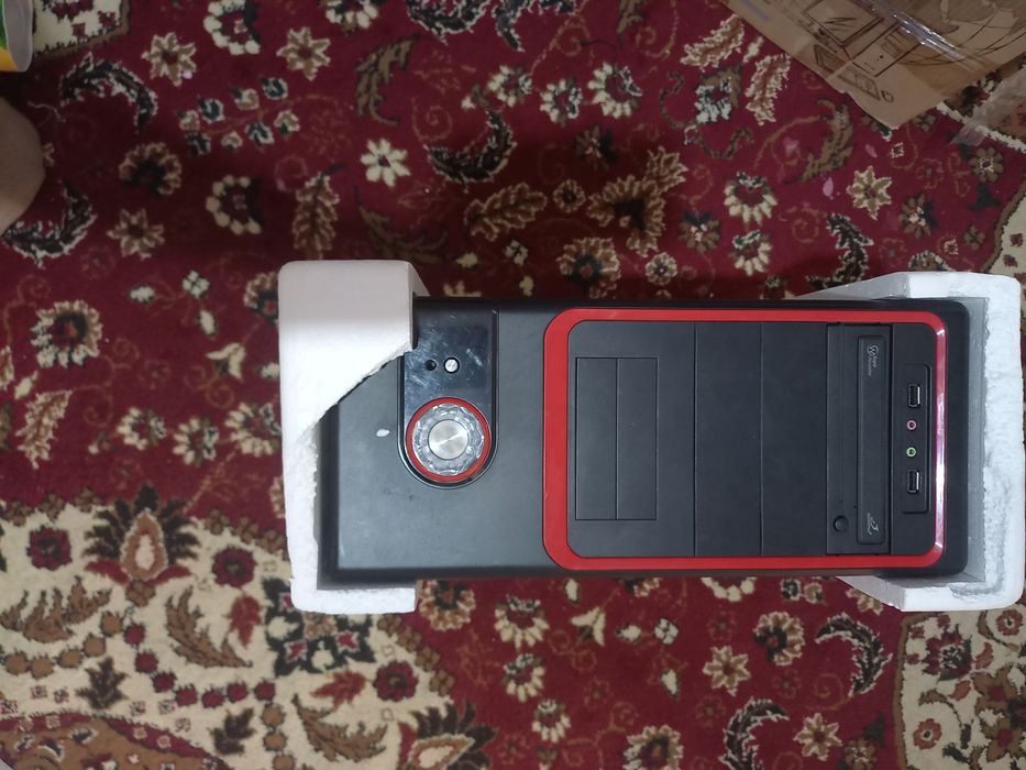 Asus kompyuter juda sifatli