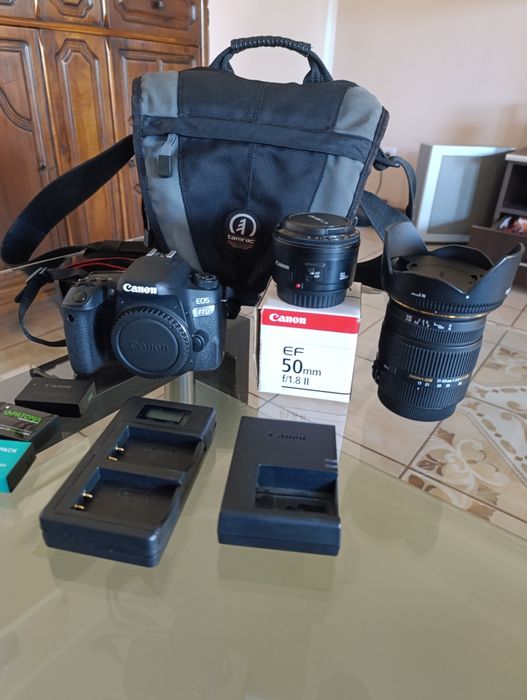 Canon 77D+2 obiective
