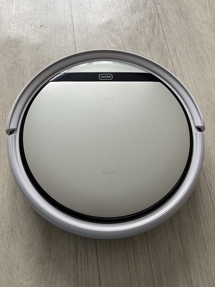 Робот пылесос ILife v50