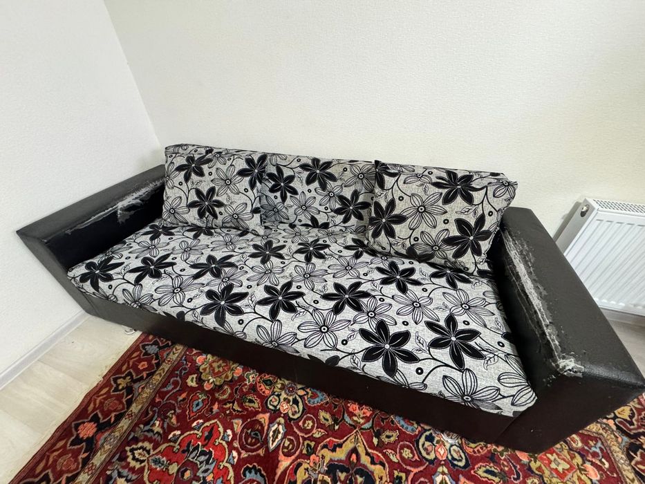 Продам Диван б/у