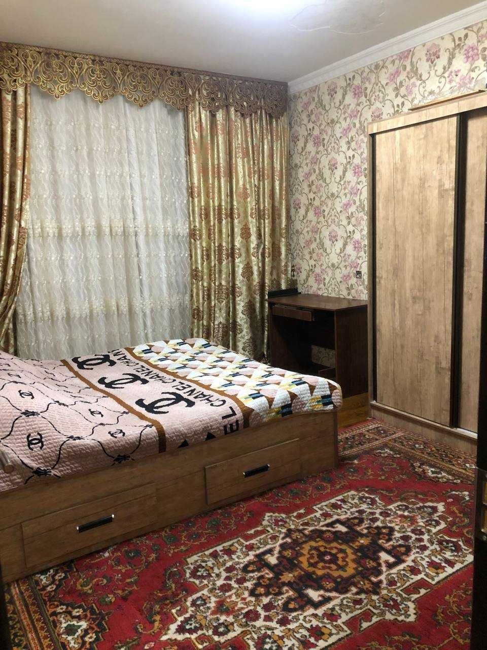 (К128360) Продается 4-х комнатная квартира в Шайхантахурском районе.