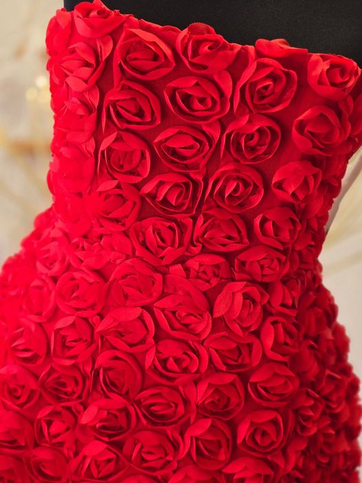 Червена официална 3D рокля Jaded rose