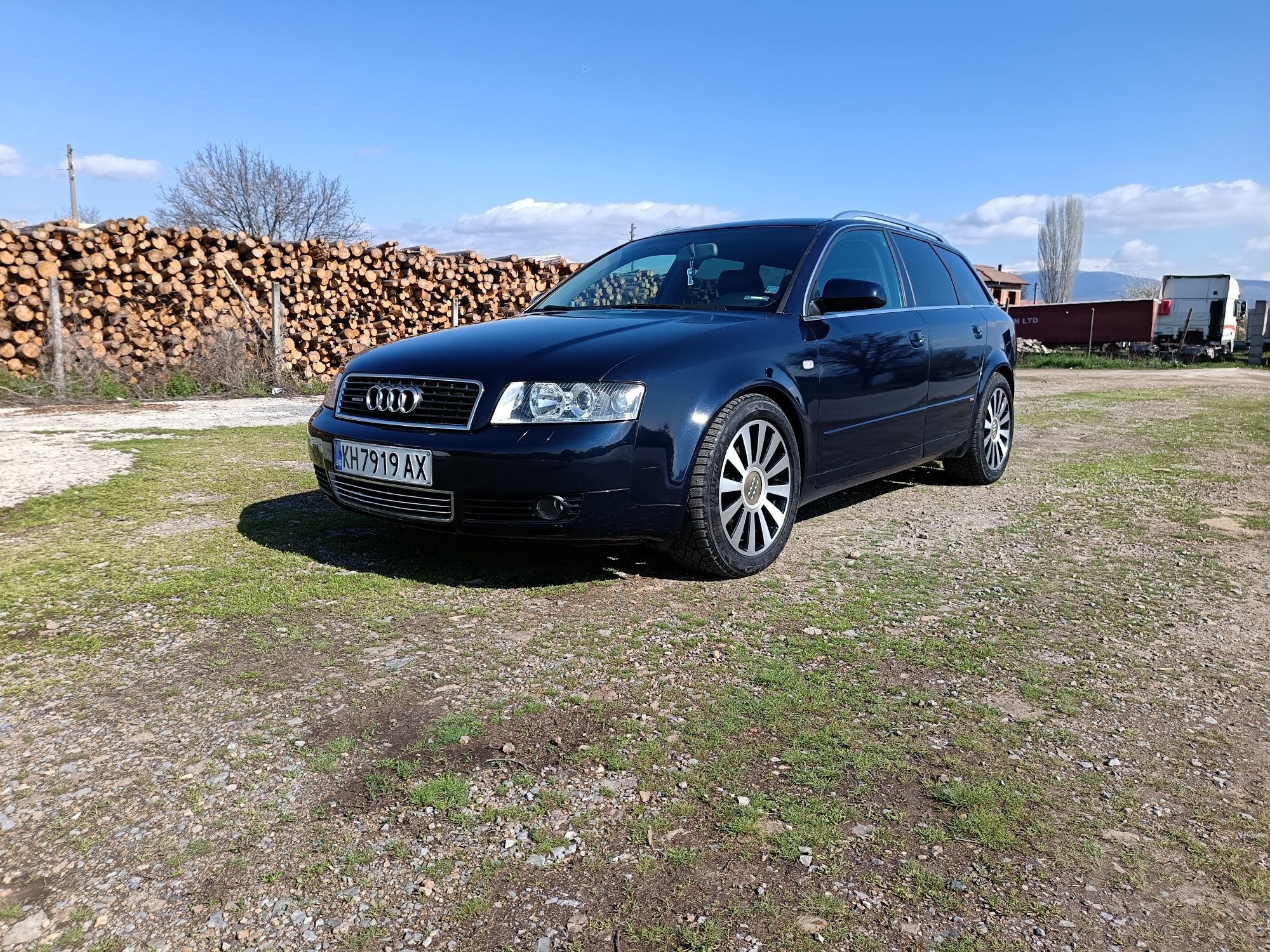 Ауди А4 2.5 QUATTRO