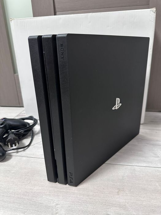 Ps4 Pro Playstation4 impecabil, cutie, 54 jocuri (Gta5,Fc25 etc)