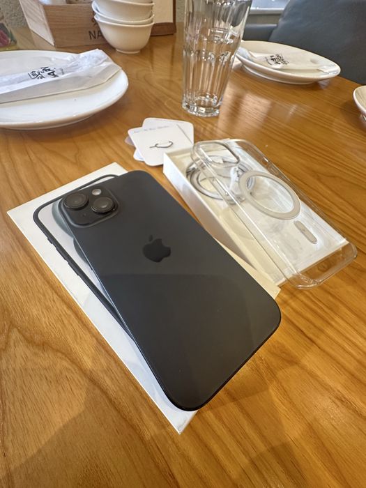 iPhone 15, 128 GB черный
