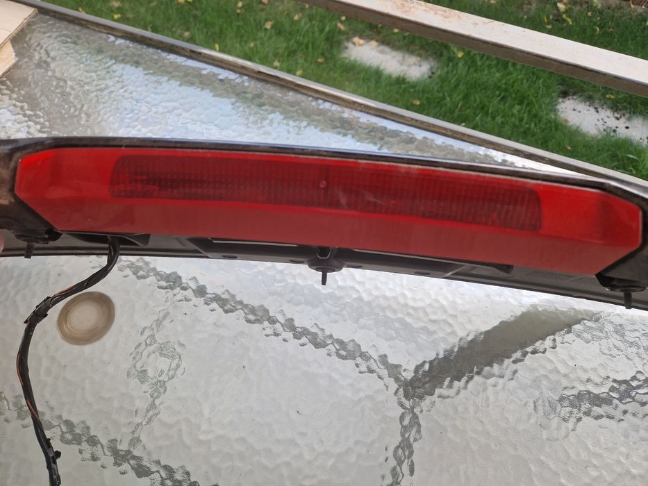 Vând eleron portbagaj opel insigia a breck
