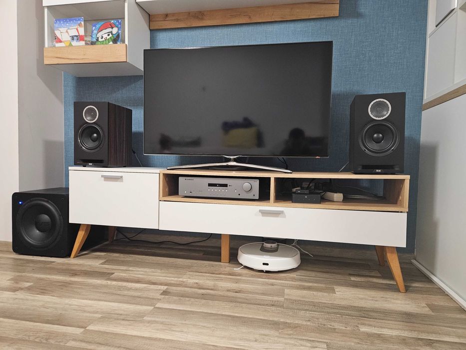 Усилвател Cambridge Audio AXR85