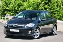 Toyota Auris Hybrid * Clima * Navi * Youtube * Senzori parcare * ISOFIX