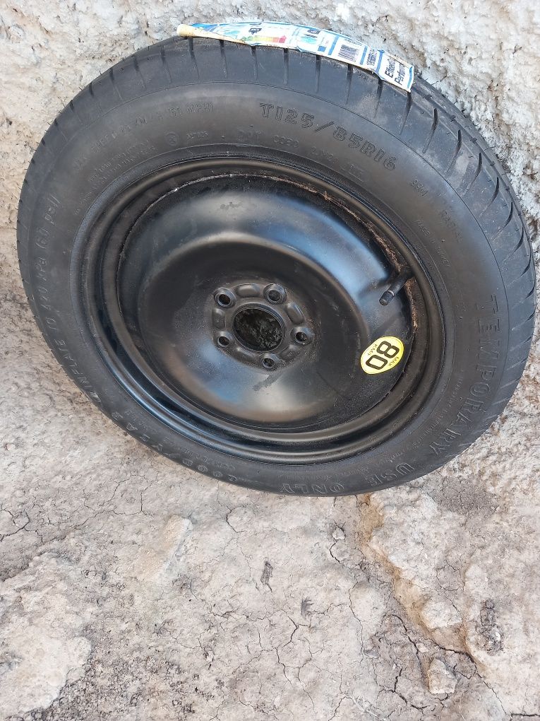 Vând roata de rezerva slim nouă