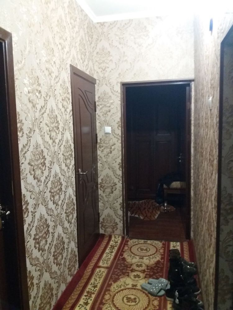 Продаю квартиру в яшнабадском районе Авиасозлар-2. 1этаж 2 х комнатная