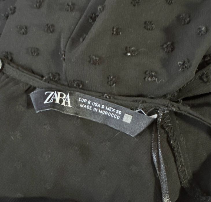 Rochie neagră Zara