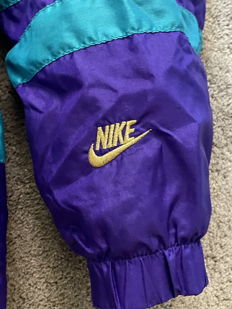 Nike windbreaker geaca de fas vintage Nike International marimea M/L