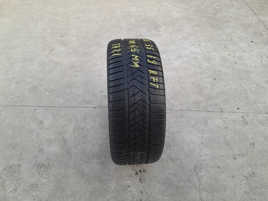 O anvelopa de iarna 255 35 19 pirelli sottozero 3 run flat 6,5 mm 2721