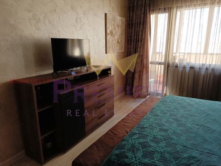 Продава се Двустаен апартамент в София, Лагера - 66 кв.м за 3031 €/кв.м - Снимка #12