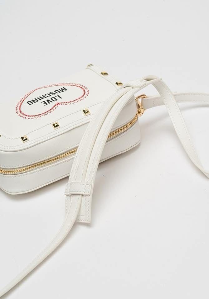 Оригинална чанта Love moschino