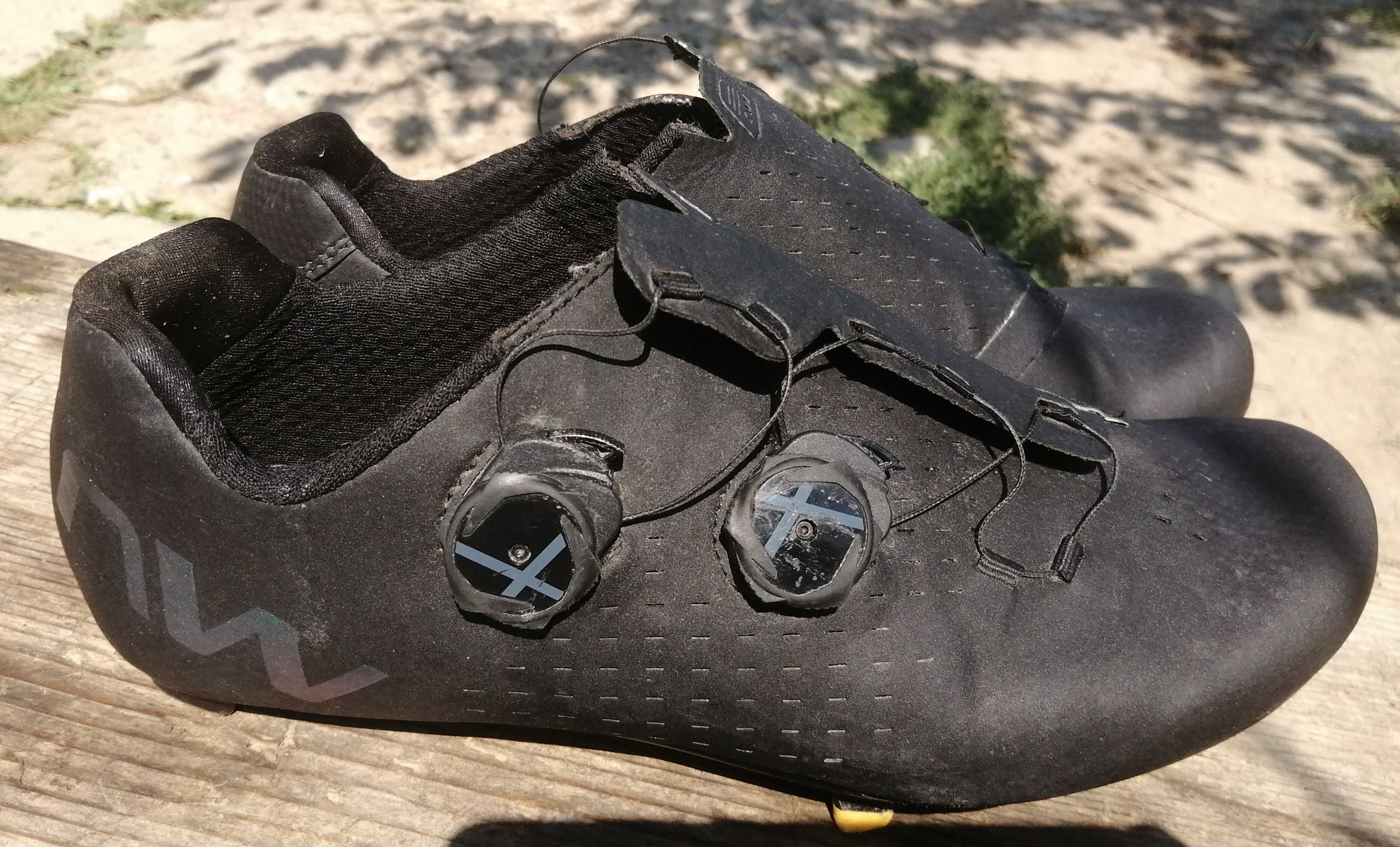 Pantofi de ciclism NORTHWAVE EXTREME GT 3, si pedale Shimano SPD SL