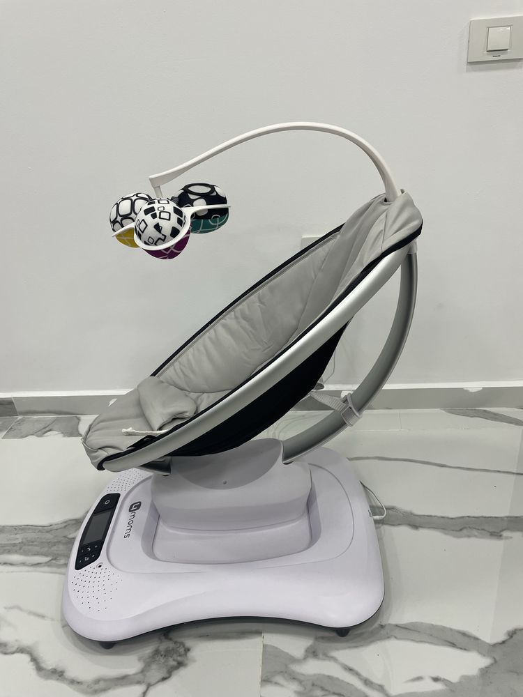 Fotoliu Balansoar Bebelusi 4MOMS MamaRoo 4.0 Classic Gri