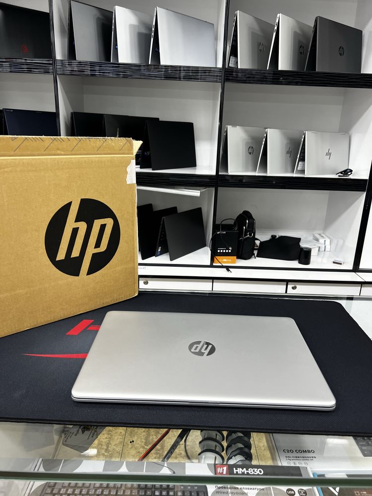 Hp Laptop 15s i5-1235U/16/512/15,6 FHD Led/Backlit/Win11