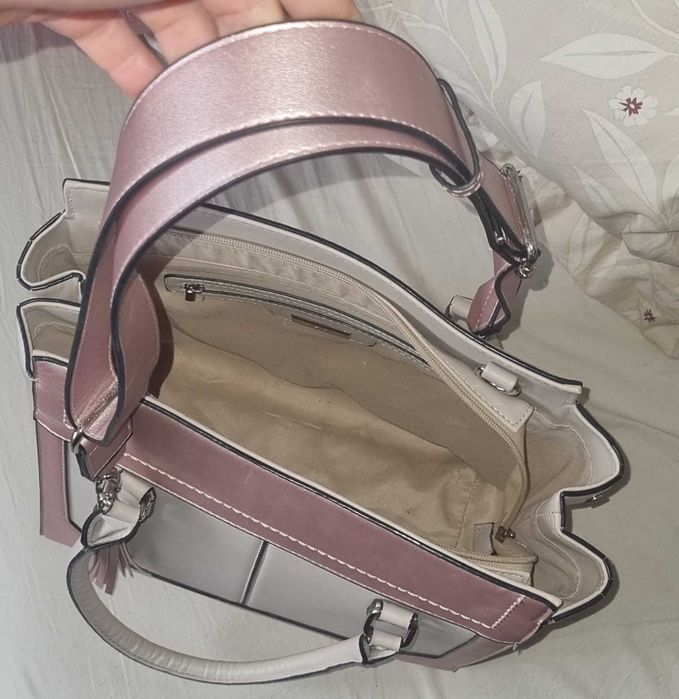 Geantă de damă diferite modele