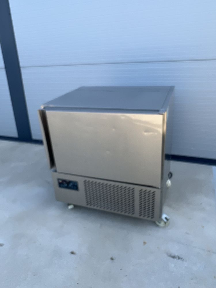 Blast chiller - abatitor - 5 tavi gn sau 60 x 40cm - 230V- Italia