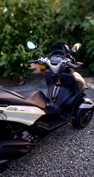 l5e piaggio mp3 LT 300 impecabil 2019 categ B