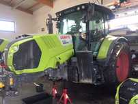Dezmembrez Tractor Claas Arion 650