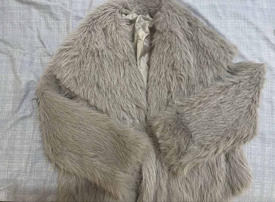 Палто от изкуствен косъм